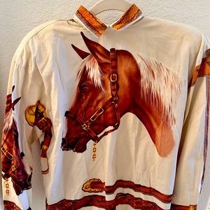 Vintage Byblos women’s long sleeve blouse w/ a horse print. Buttons on the back.